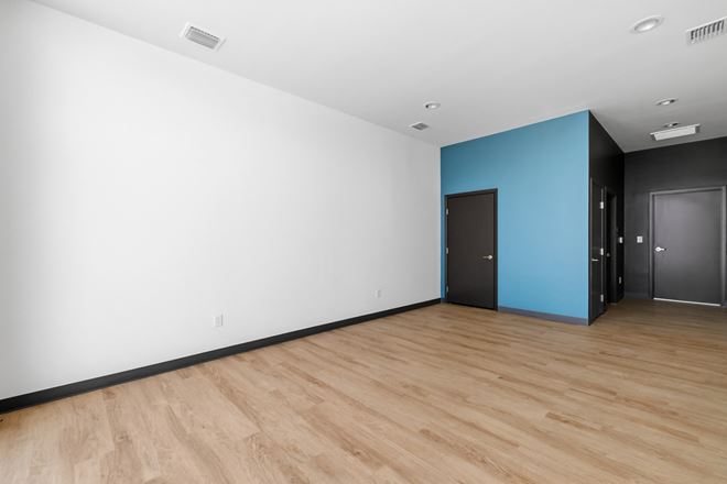 1100 E Whitewing Ave.