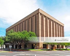 Legacy Oaks - Tower