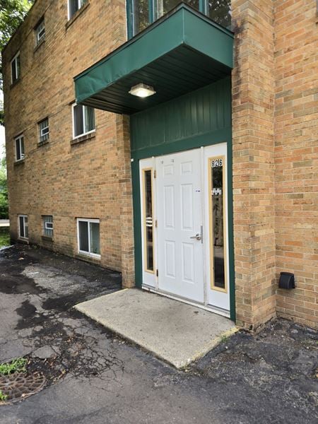 Photo of commercial space at 826 N Walnut St in Lansing