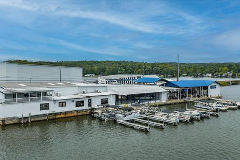 Momentum Marine at Lake Martin