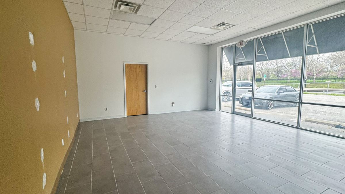 6360 SF Warehouse Space For Lease