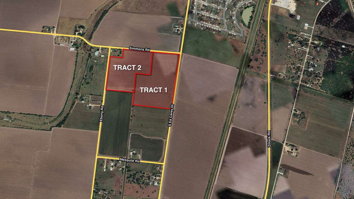 Vacant land on E Carey Dr