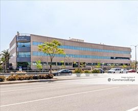 10780 Santa Monica Blvd