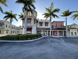 GREAT RESTAURANT LOCATION / FULLY EQUIPPED!