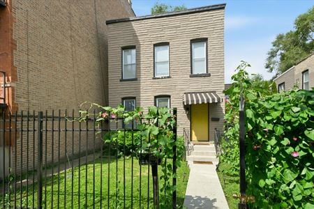 Multi-Family space for Sale at 1512 N Maplewood Ave in Chicago