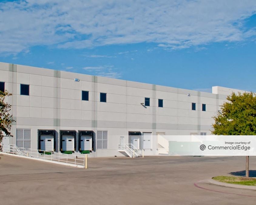 Point West VII 240 Dividend Drive, Coppell, TX Industrial Space