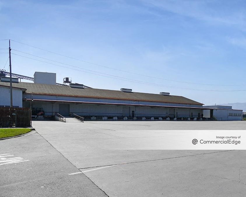 Firestone Business Park 340 El Camino Real, S., Salinas, CA
