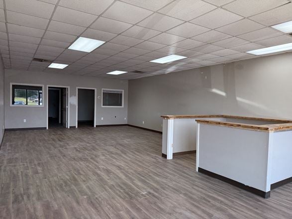 3042-3058 Goodman Road