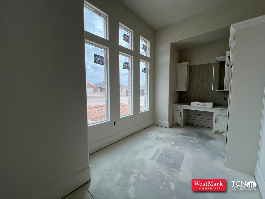 6301 - 6303 79th Street