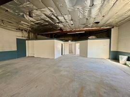 1093 Industrial St