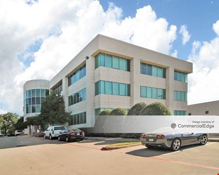 Photo of commercial space at 2010 Valley View Lane in Dallas