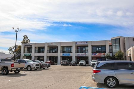 Retail space for Sale at 2401 Veterans Memorial Blvd in Kenner