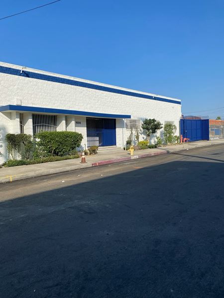 Photo of commercial space at 9281 Borden Ave in Sun Valley