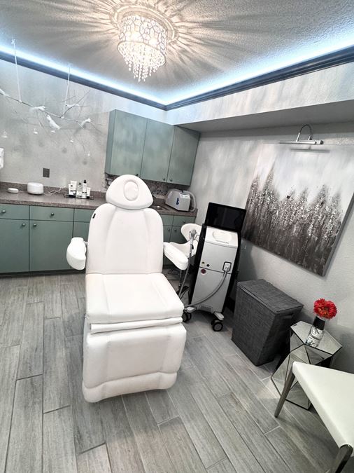 Turn-Key Medical Office Condo in Port Charlotte