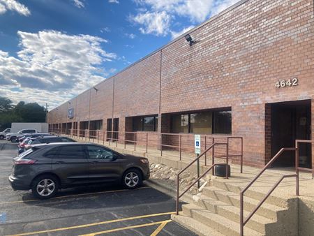 Light Industrial Office and Warehouse Space - Lisle