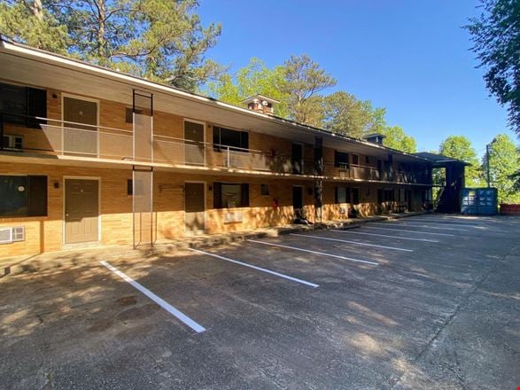 2865 Old Hapeville Rd SW