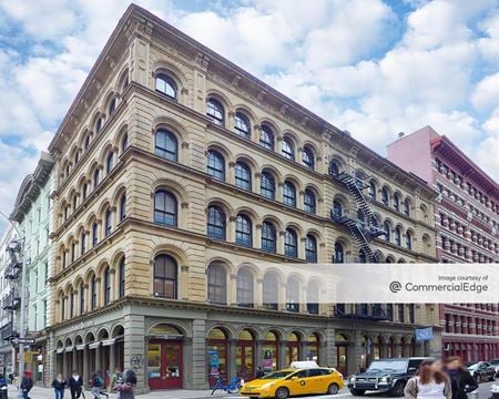 Retail space for Rent at 459 Broadway in New york