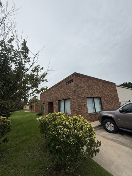 Photo of commercial space at 7296 Peppermill Pkwy in North Charleston