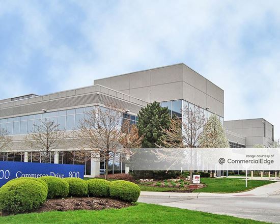 800 Commerce Drive