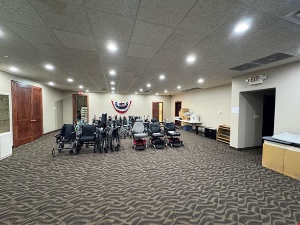 5200 W 78th Street