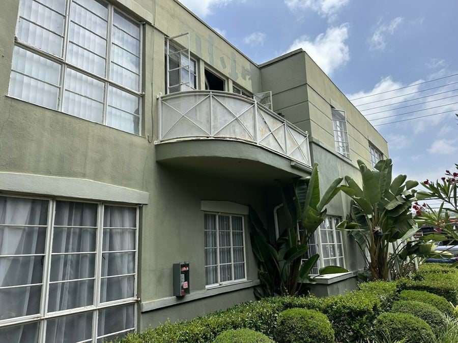 The Hillhurst Avenue Residences