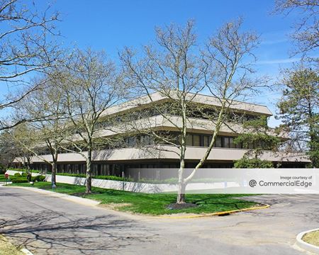 Office space for Rent at 400 West Wilson Bridge Road in Columbus