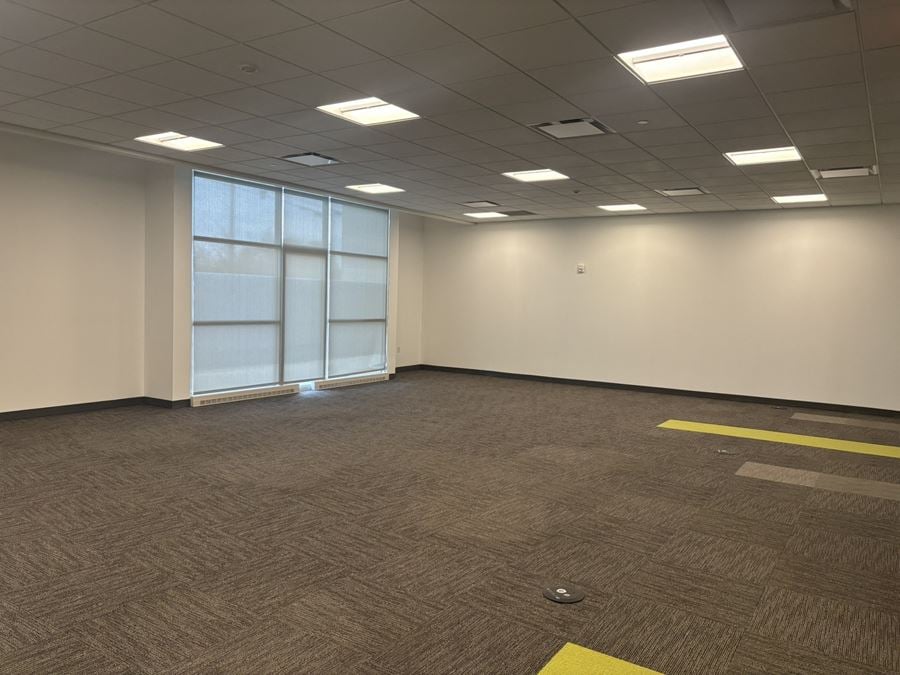 Prime Retail/Office Unit