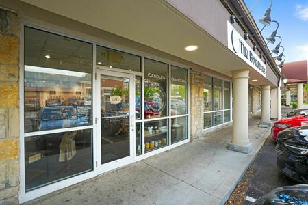 Retail space for Rent at 1727 West Lane Avenue in Columbus