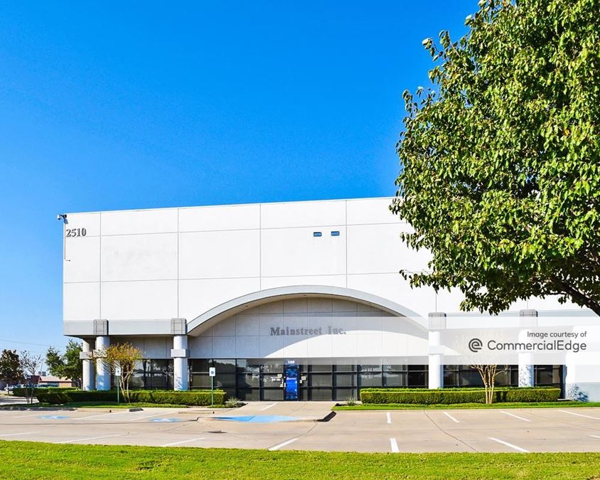 Main Street Distribution Center - 2510 West Main Street, Grand Prairie