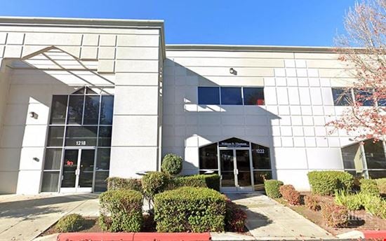 LIGHT INDUSTRIAL SPACE FOR LEASE