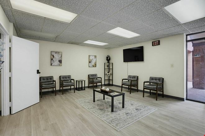 Cenna Center Condominium Unit M