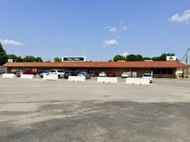 Villa Shopping Center