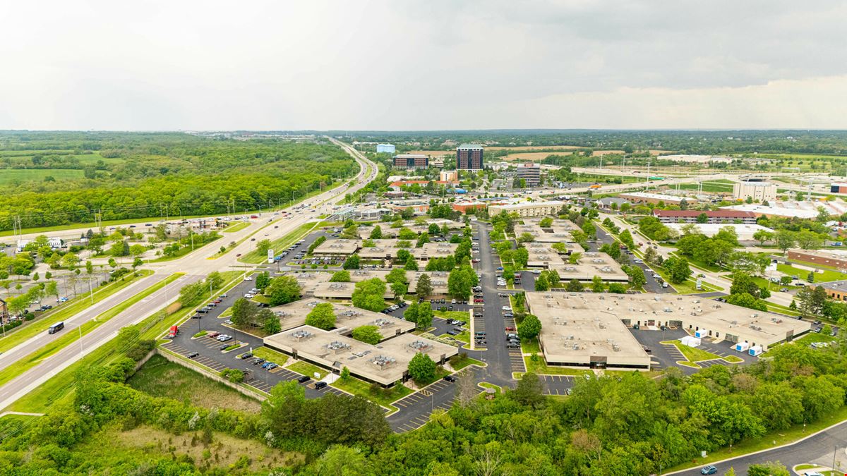 Northwest Corporate Centre & Northwest Tech Centre