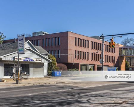 Photo of commercial space at 1353 East Market Street in Warren
