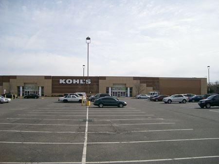 Retail space for Rent at 403 Commack Road in Deer Park