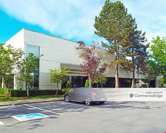 RH Northcreek Business Center - Buildings 4, 5 & 6