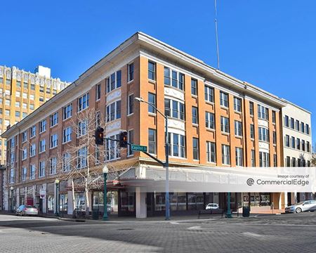 Photo of commercial space at 400 East Capitol Street in Jackson