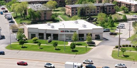 Retail space for Rent at 535 W Higgins Rd in Hoffman Estates
