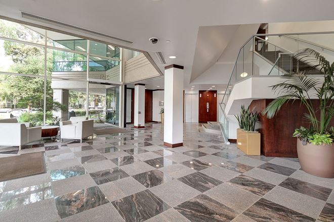 Gateway Oaks II - 2151 River Plaza