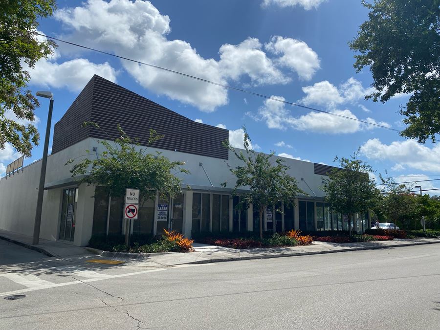 Pinecrest Shoppes