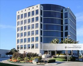 Playa District - 6601 Center Drive