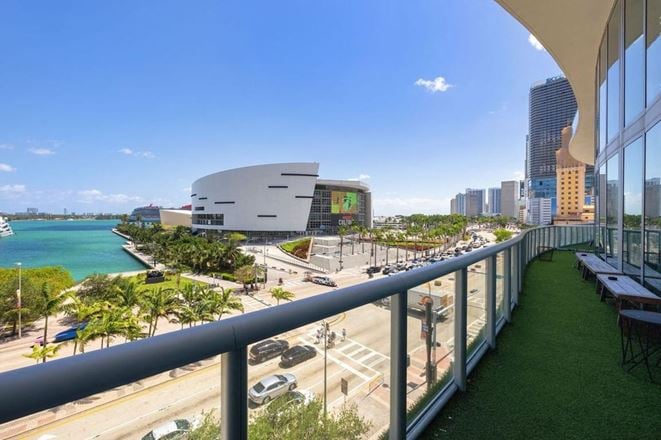 Nimbler Spaces - 888 Biscayne Boulevard