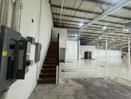Puyallup Prime Location Warehouse For Lease