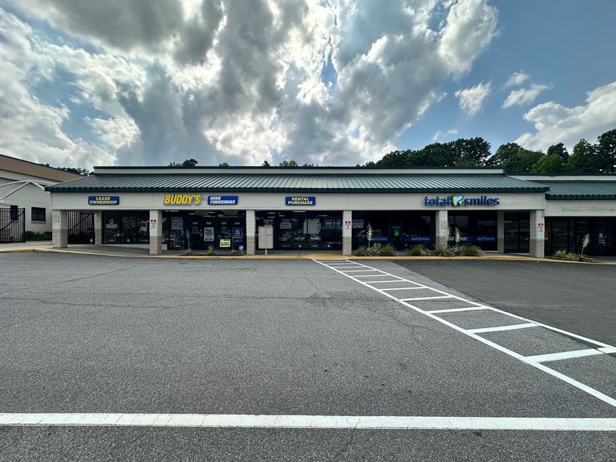 Shops at Roxboro Square
