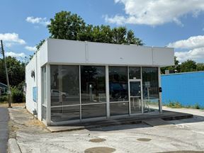 920 West Kearney