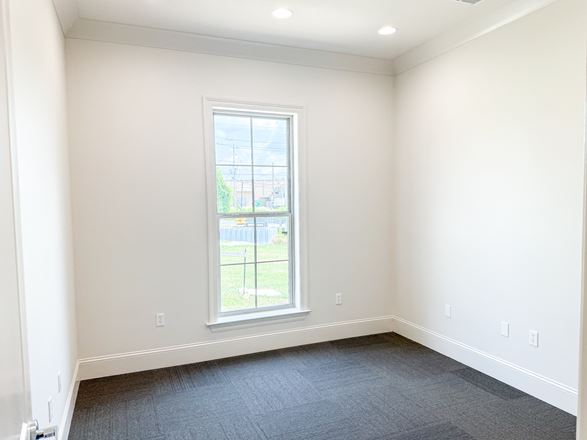 Bayou Business Commons: Class A New Construction Office Suites