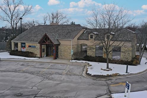 2595 Waukegan Road