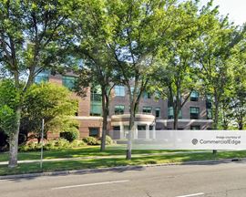 Somerset Square - 95 Glastonbury Blvd