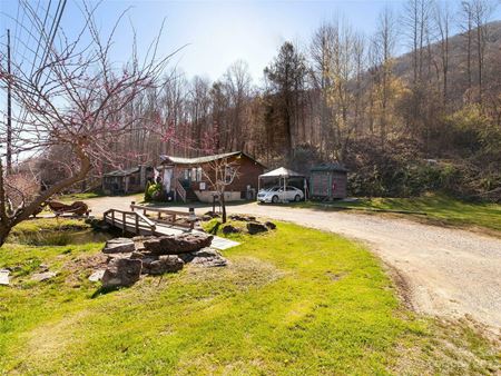 Commercial space for Sale at 1369 Soco Road in Maggie Valley