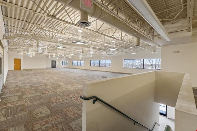Midpark Road 2,600-22,000 SF Avail. Bus/Ind Park